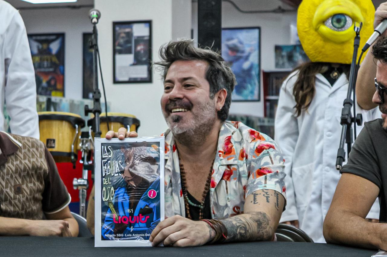 LIQUITS PRESENTACION LAS FABULAS DEL OSO FANTASTICO COMIC 16 DE AGOSTO 2025 (25)
