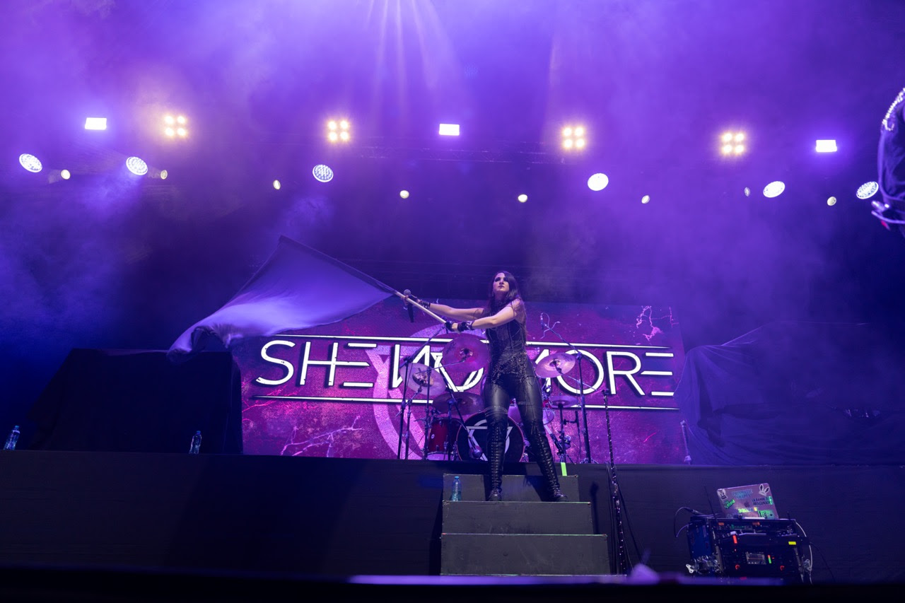 SHE NO MORE lanza el video de su nuevo sencillo RESURGIR, tema que cuenta con la colaboración de MARK JANSEN de EPICA