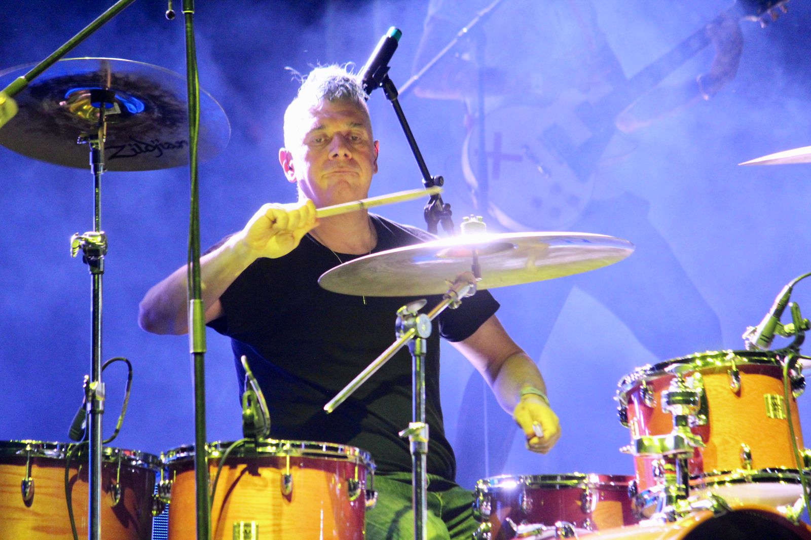 a7f424dc-0d57-42c9-8aef-5030c5190c73