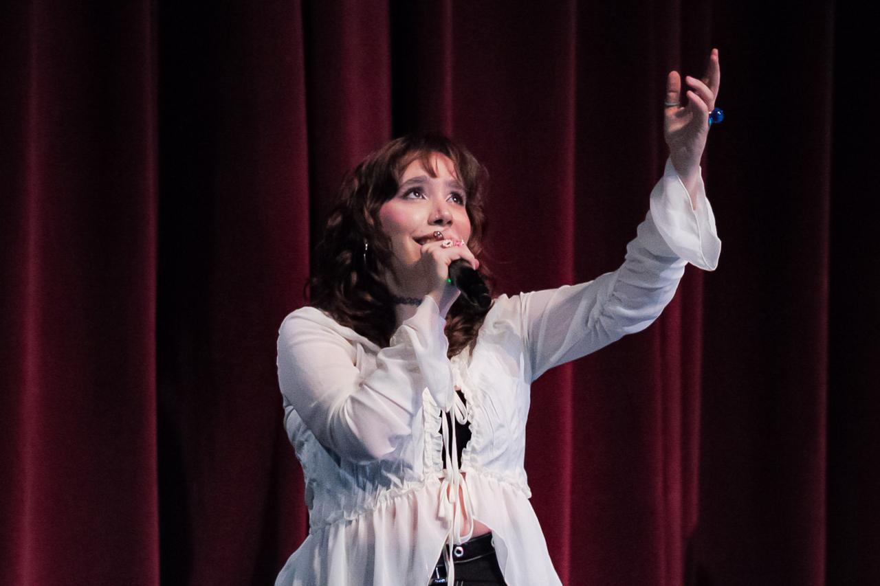 VALERIA DÁVILA TEATRO DE LA CIUDAD ESPERANZA IRIS 28 DE SEPTIEMBRE 2025 (12)