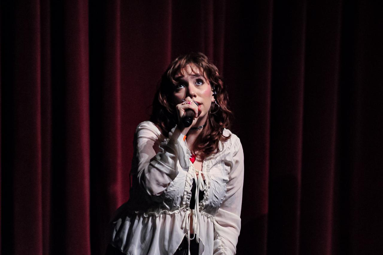 VALERIA DÁVILA TEATRO DE LA CIUDAD ESPERANZA IRIS 28 DE SEPTIEMBRE 2025 (13)