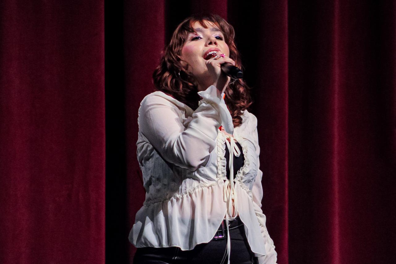 VALERIA DÁVILA TEATRO DE LA CIUDAD ESPERANZA IRIS 28 DE SEPTIEMBRE 2025 (18)