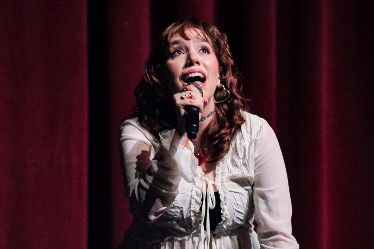 VALERIA DÁVILA TEATRO DE LA CIUDAD ESPERANZA IRIS 28 DE SEPTIEMBRE 2025 (19)