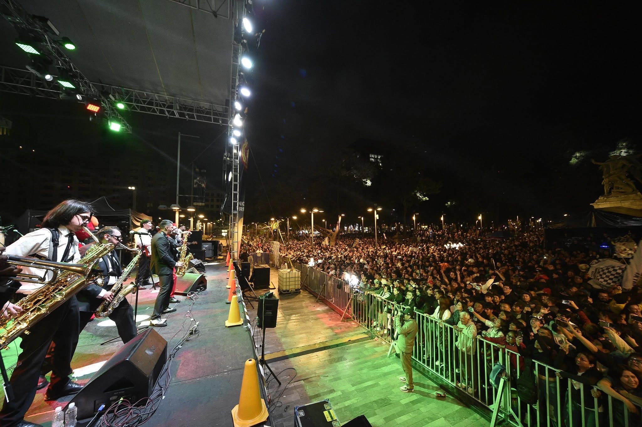 Tremenda Korte en Noches de Primavera