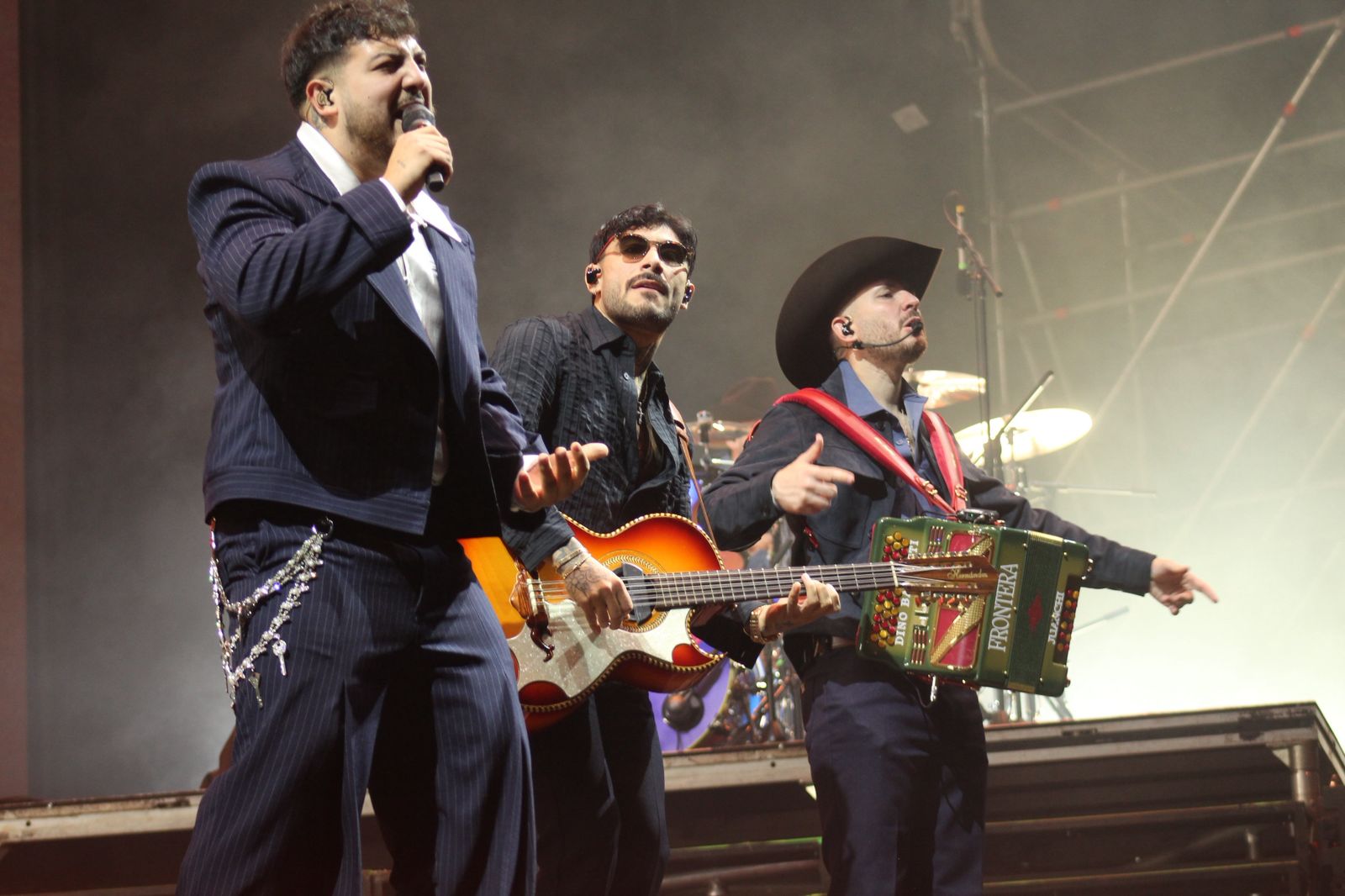 grupo frontera - tecate pal norte (5)