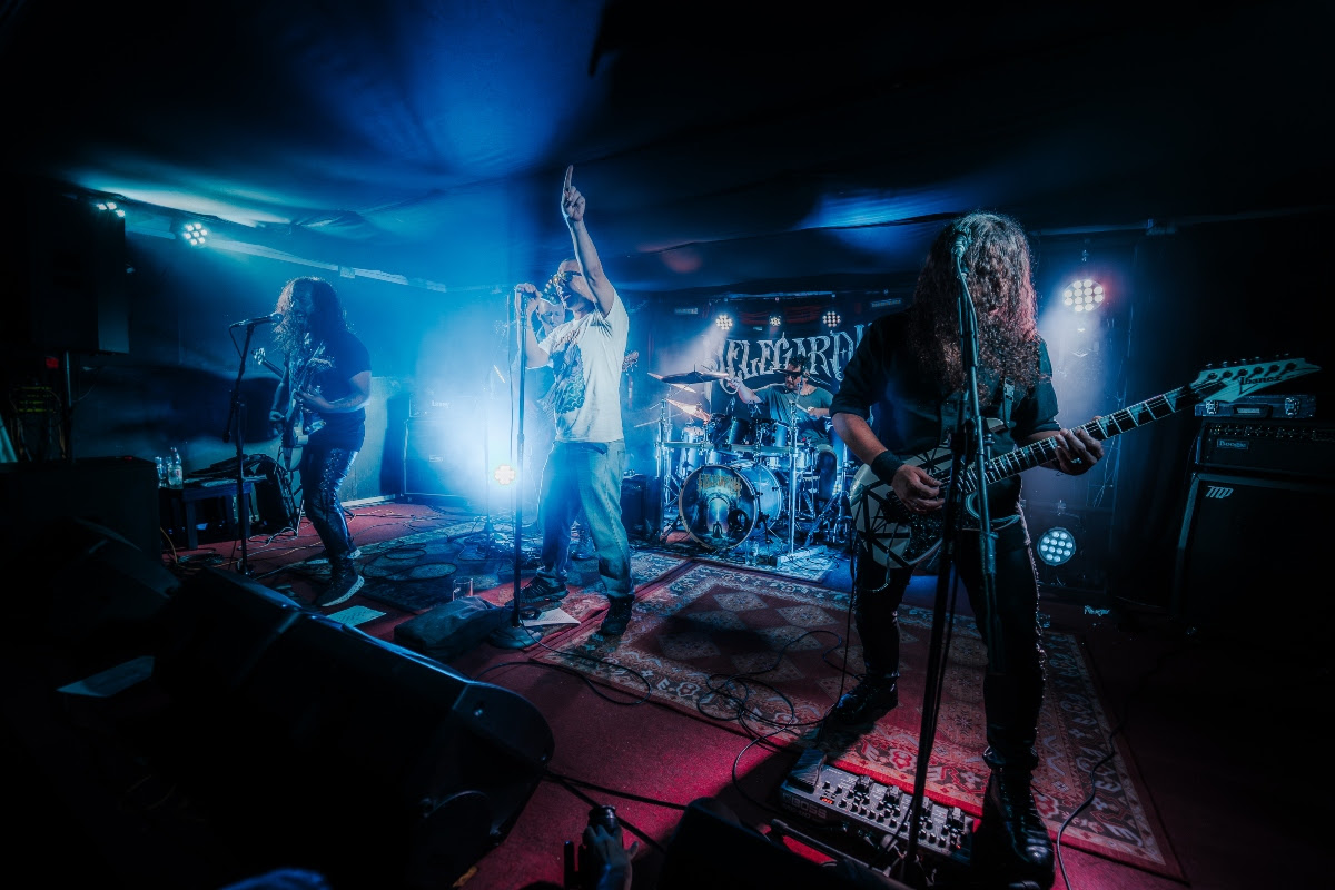 Helegardh estrena el videoclip de “Lejos de mi hogar”