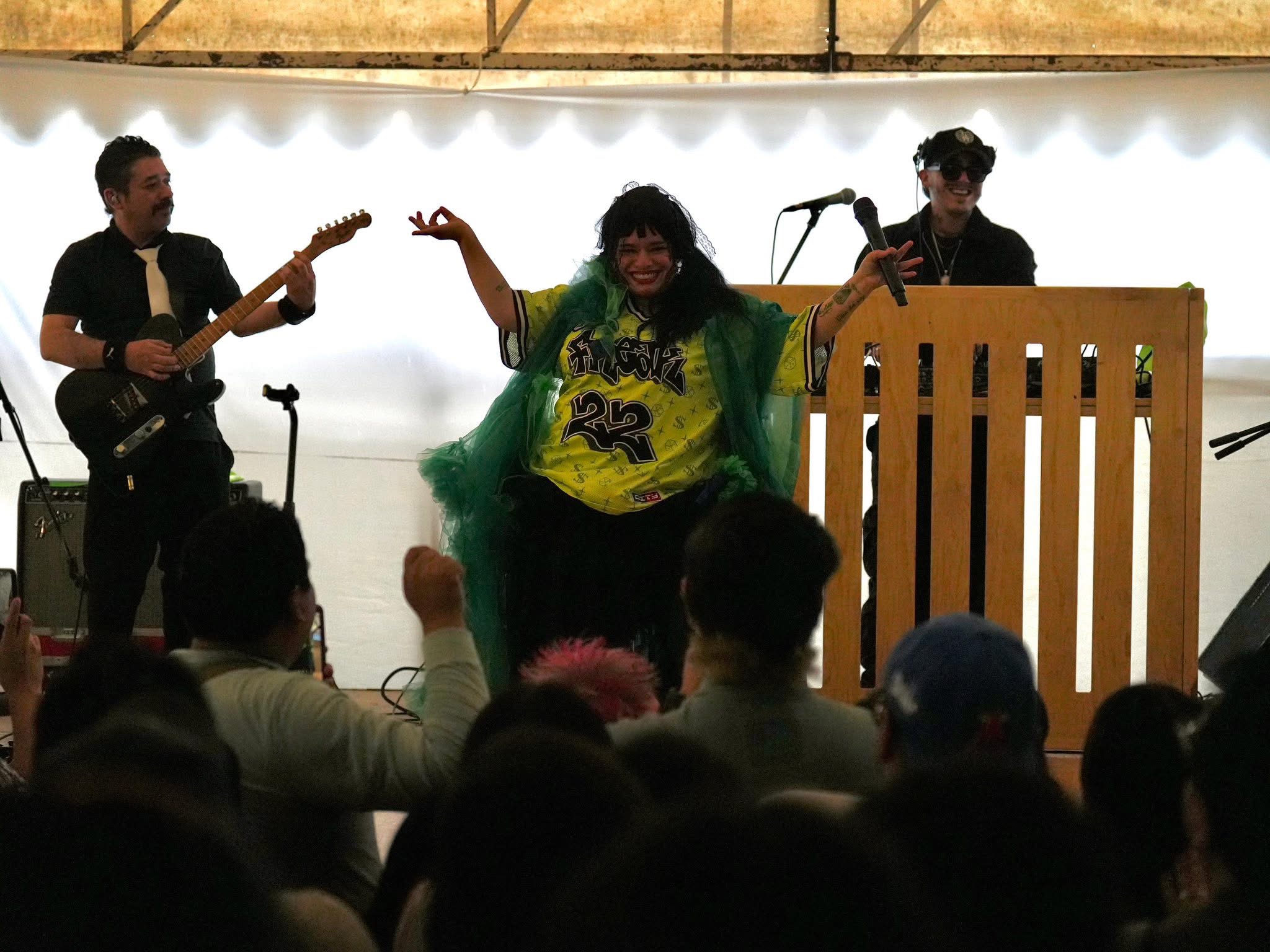 Amandititita en explanada de Tlalpan