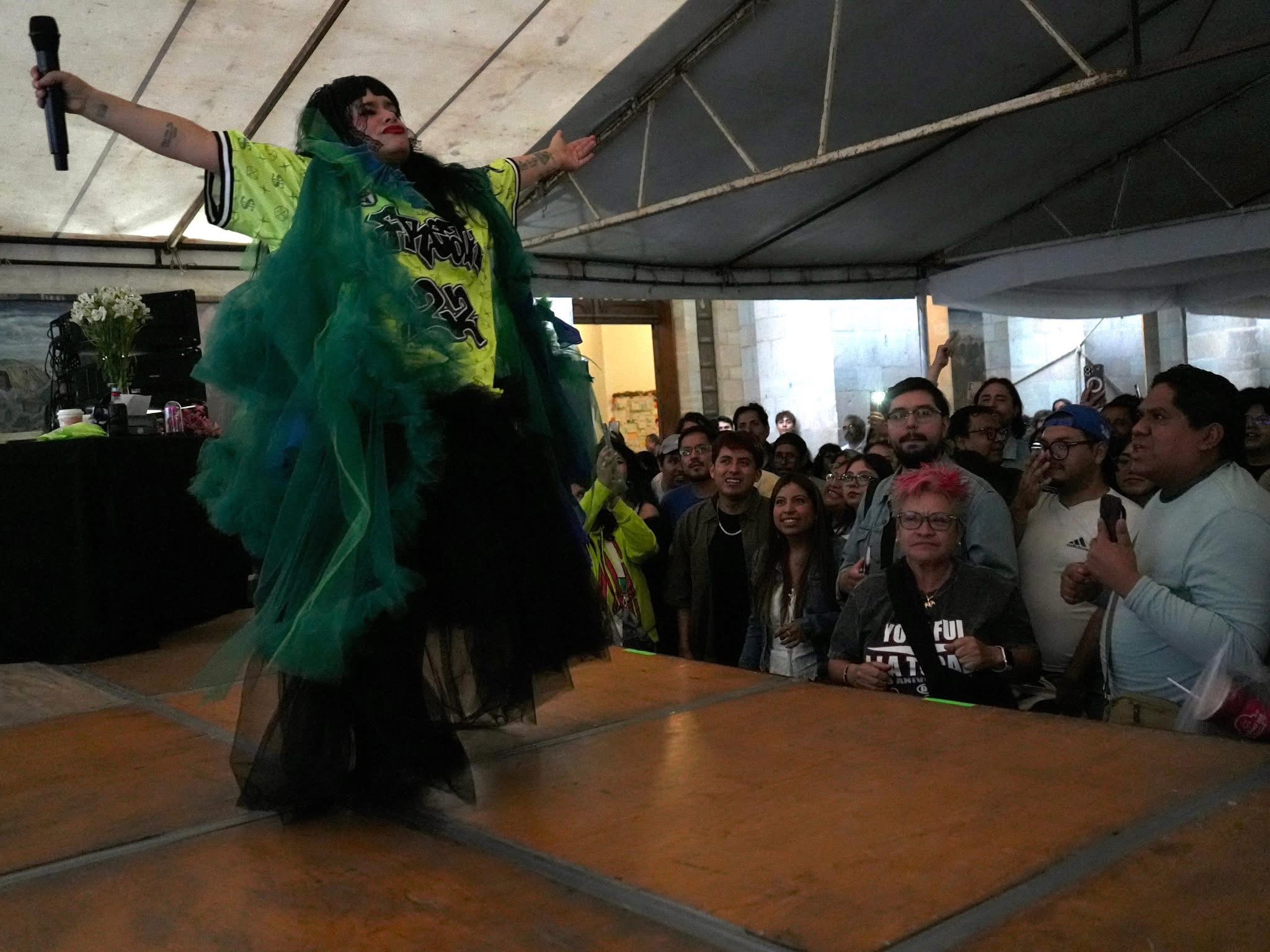 Amandititita en explanada de Tlalpan