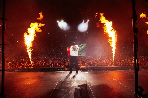YATRA CONQUISTA UN PALACIO DE LOS DEPORTES