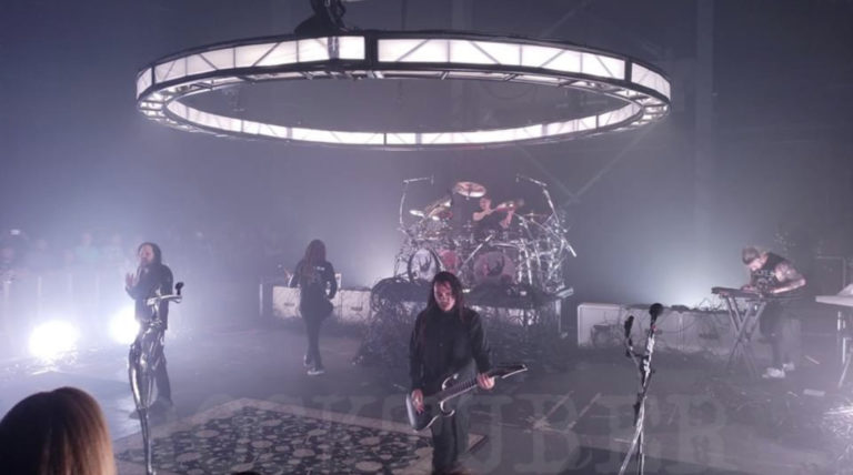Korn sube a Youtube una verdadera obra de arte!