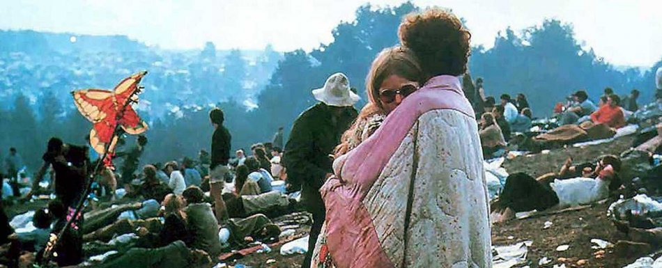 Así luce hoy la pareja que protagonizó la icónica foto de Woodstock