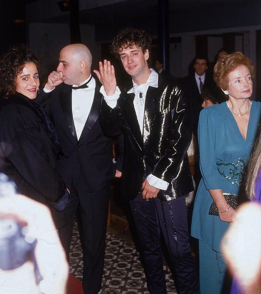 CF29A136-C8ED-415B-A5E1-A7451E15889B