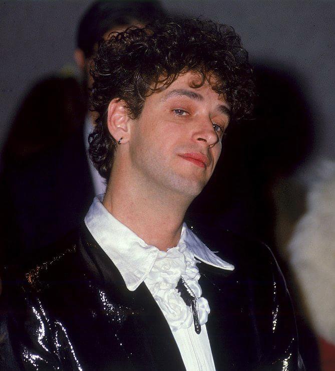 E77DC7EB-63E5-4B26-B45E-C3D885667BFC