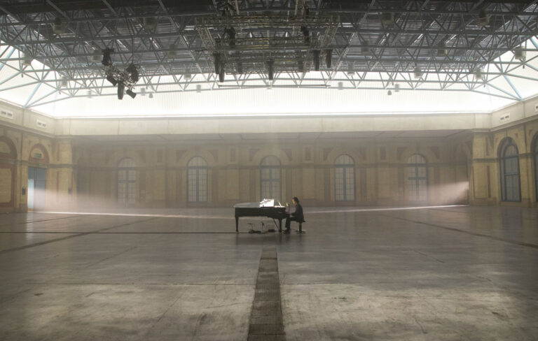 Nick Cave transmitirá la nueva exposición individual "Idiot Prayer" desde el Alexandra Palace