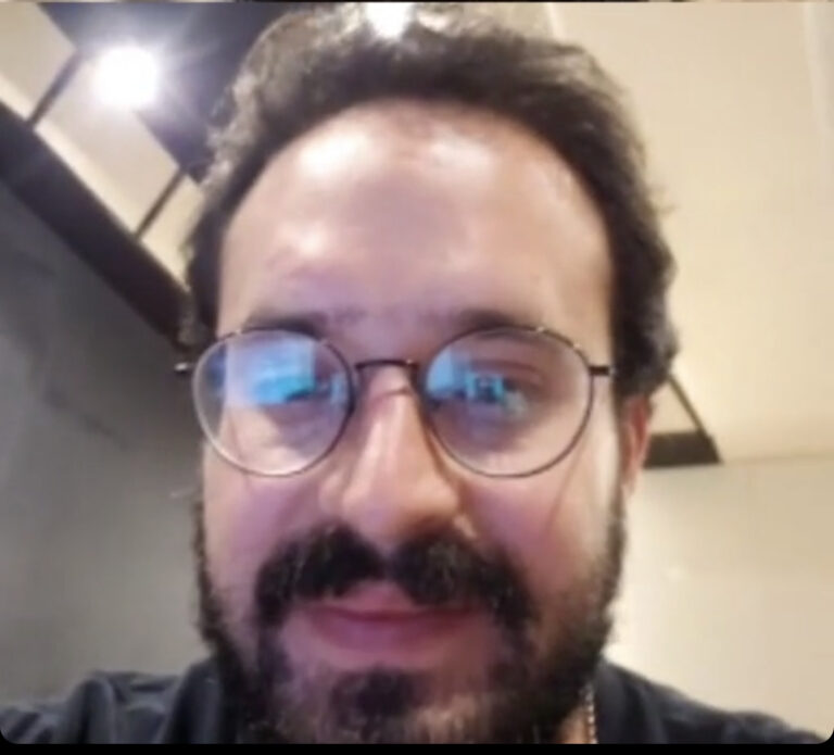 0E3B2B95-02C7-4CA3-8046-B8796EF2810C