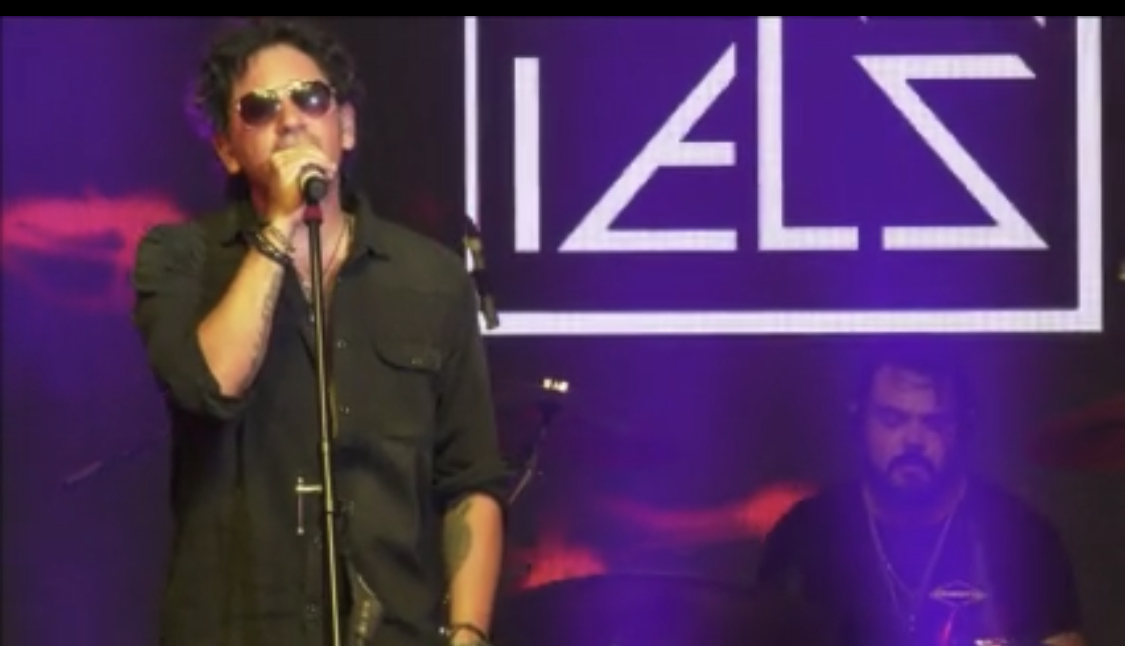 1464DF7E-95F5-4E6A-B873-579BE55E30ED