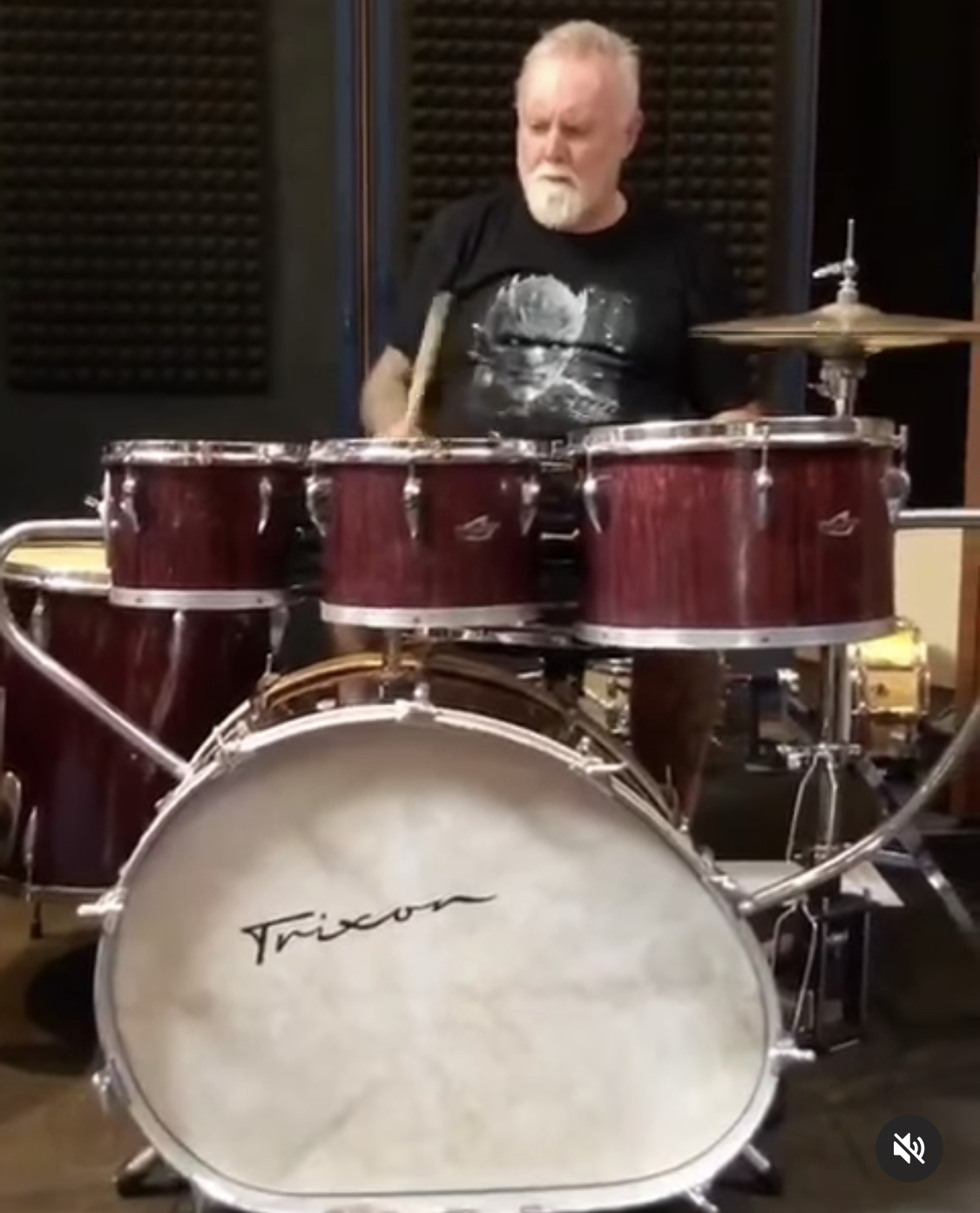 Roger Taylor, de Queen, da clases de música y compone durante la pandemia