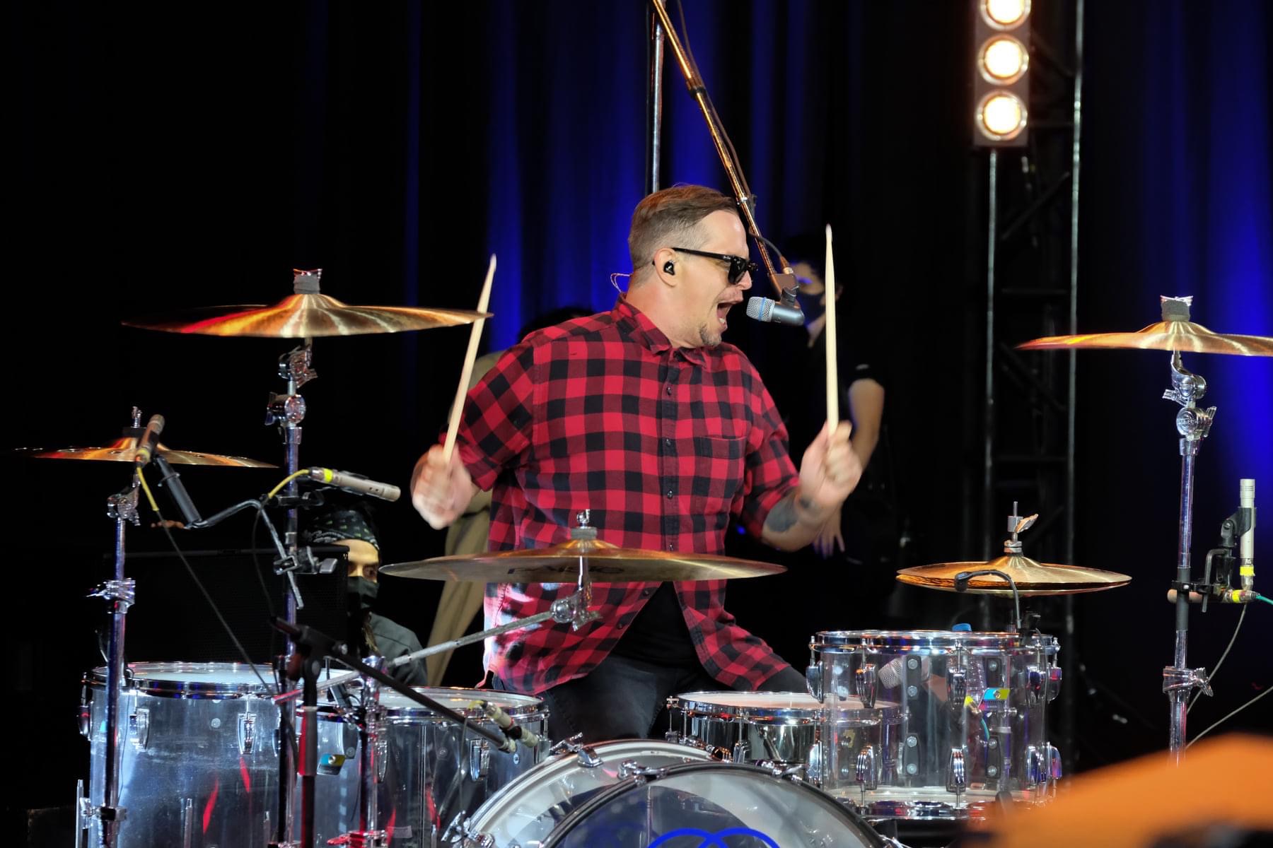 DE9596A9-8B3F-4454-893B-32907689A321