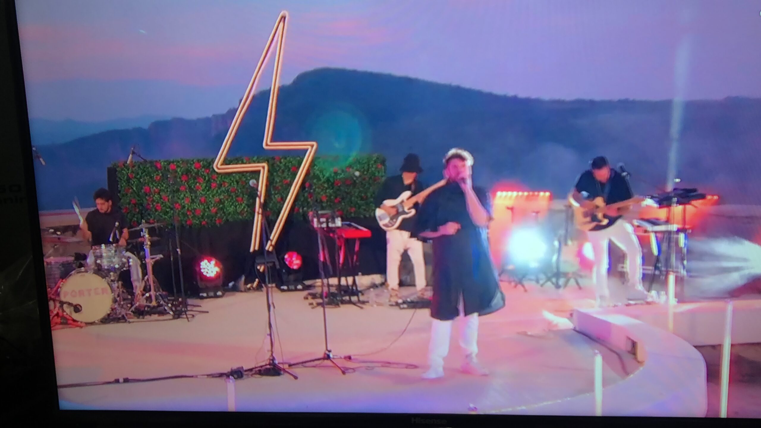 0EE38E22-8DE7-4561-9381-56C05BB32032