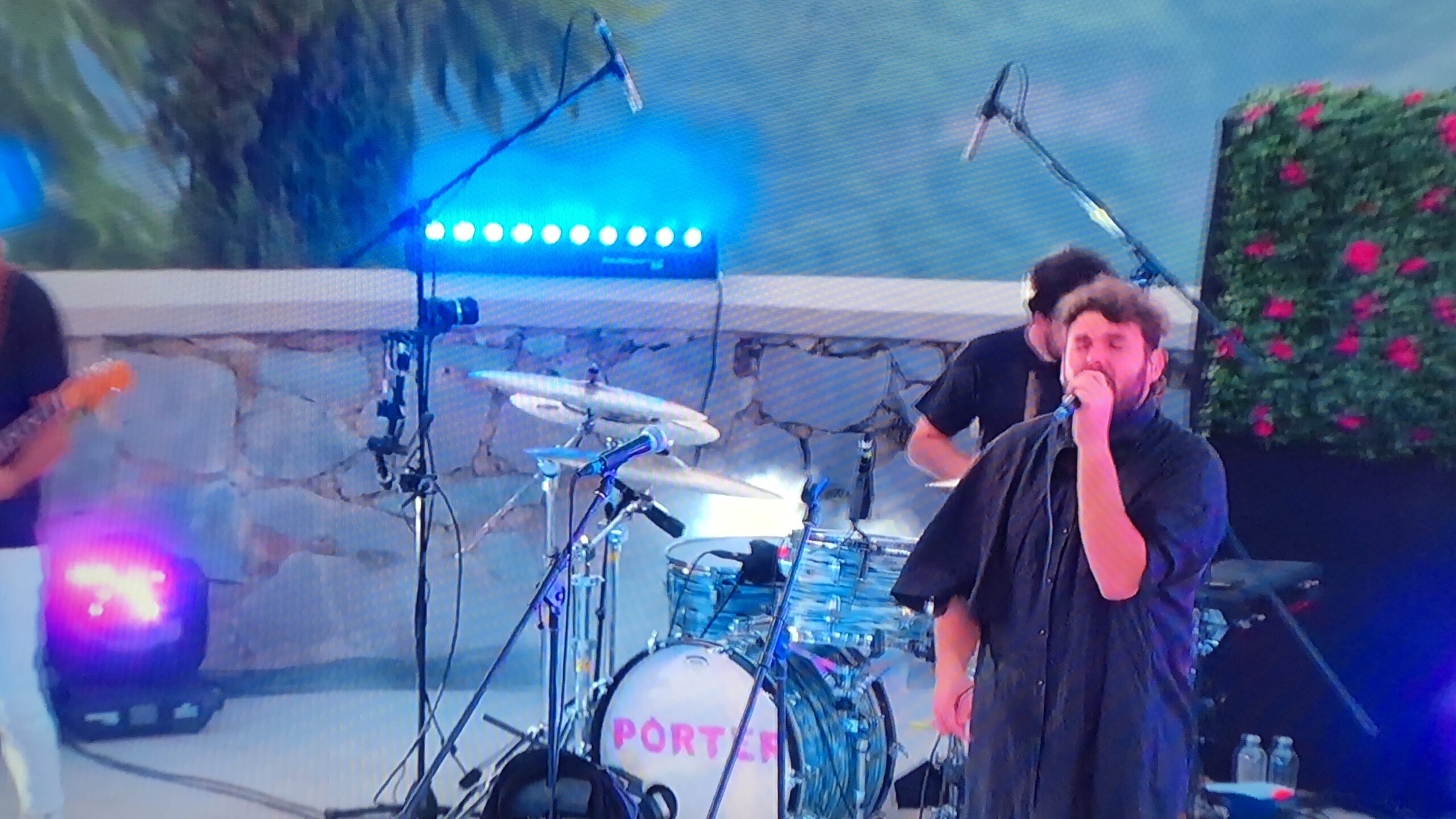 214CD87D-2B4E-4C14-B808-12481B193615