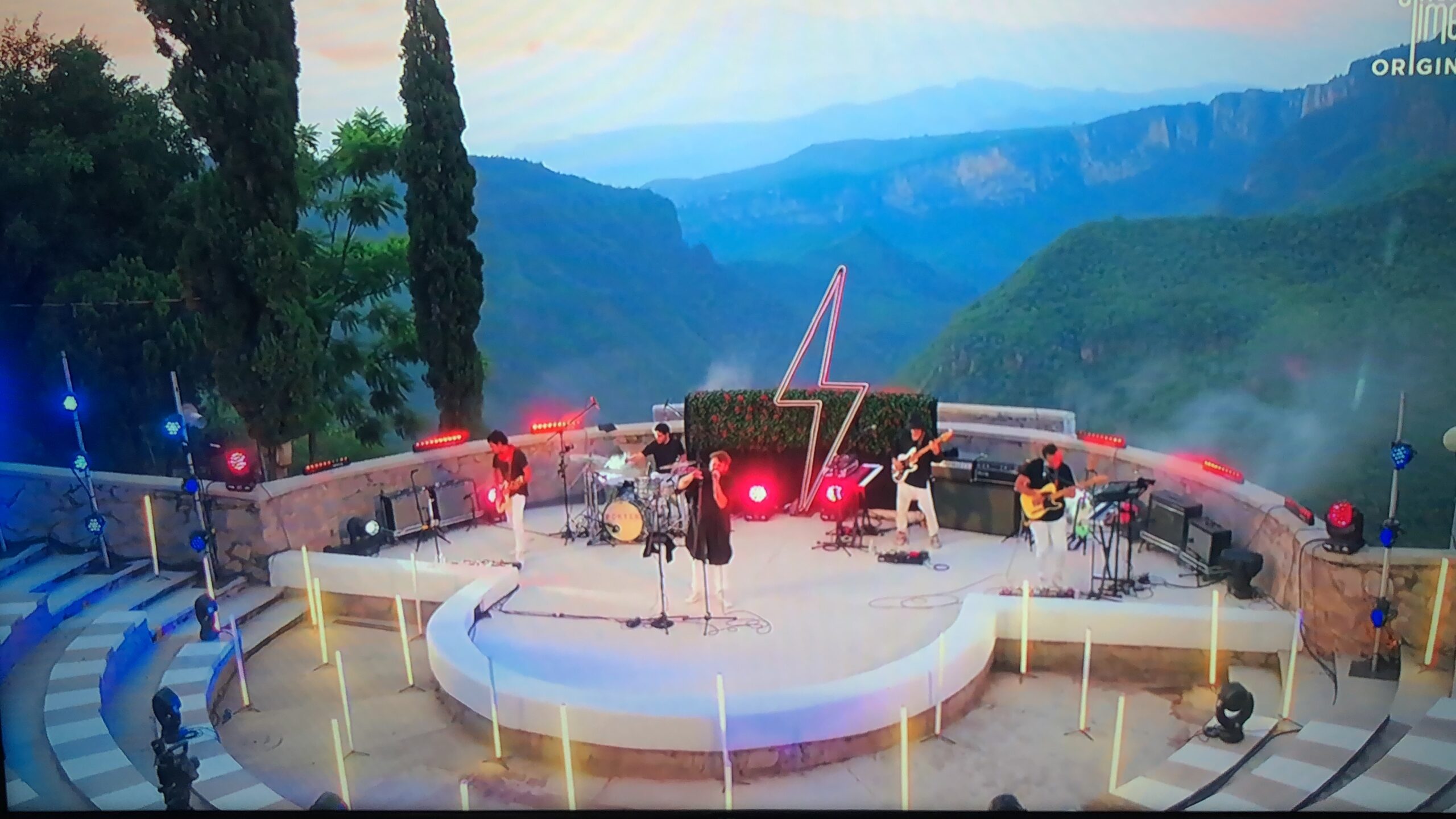 836AE7D3-000A-4949-8584-60F6FBB1804F