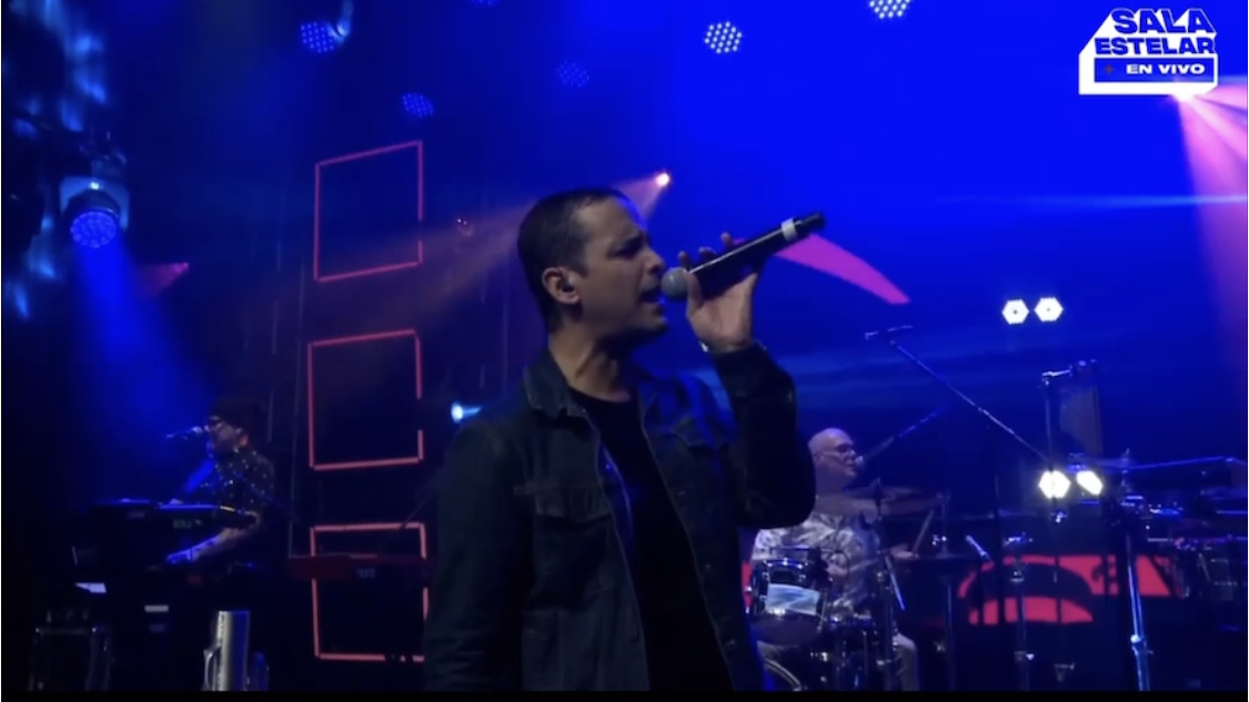 C0AAFEA1-91A9-4DF9-B53B-1761D5296794