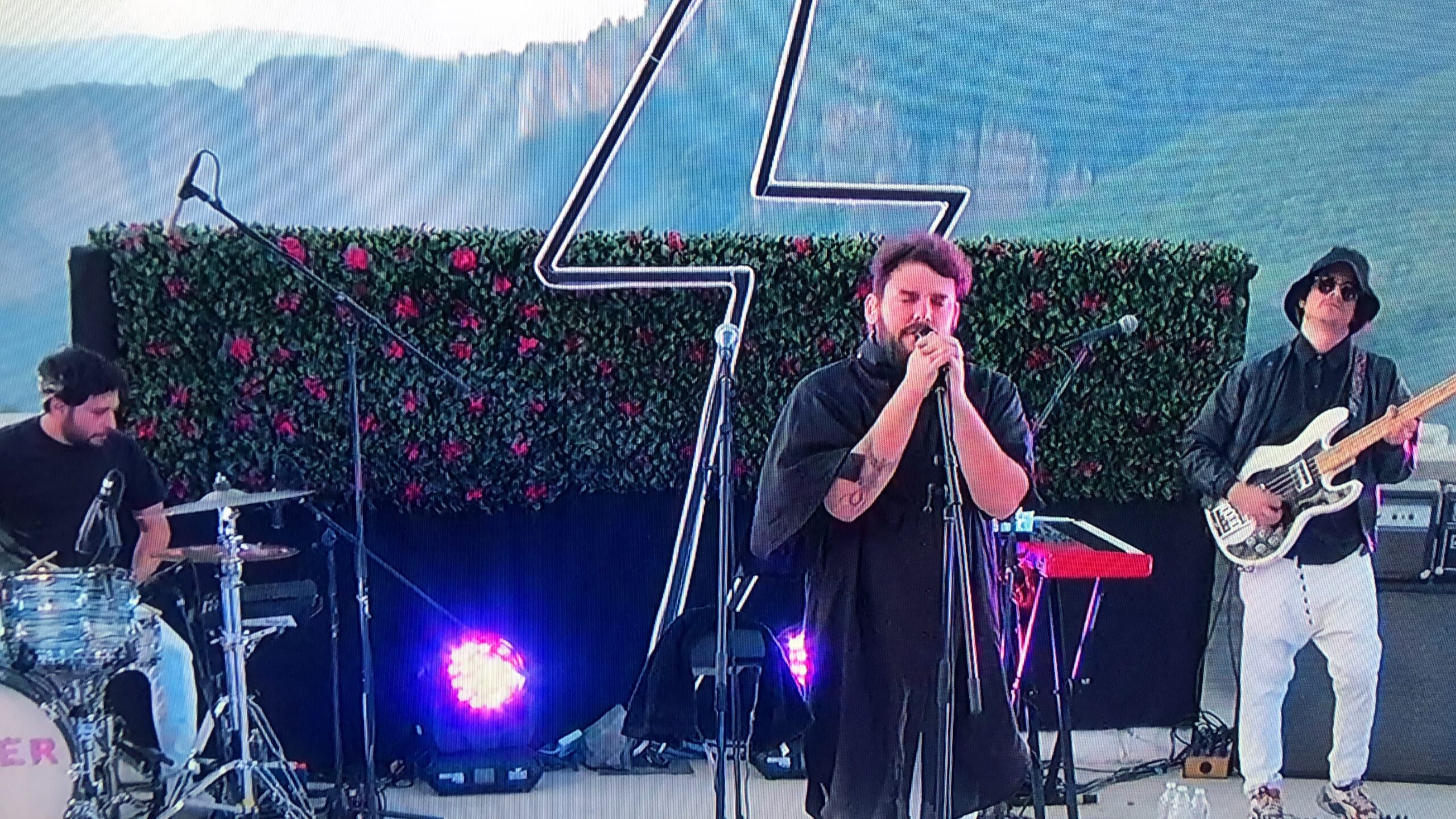 C2E748C0-FE8C-4F5C-A648-46DD1B986C32