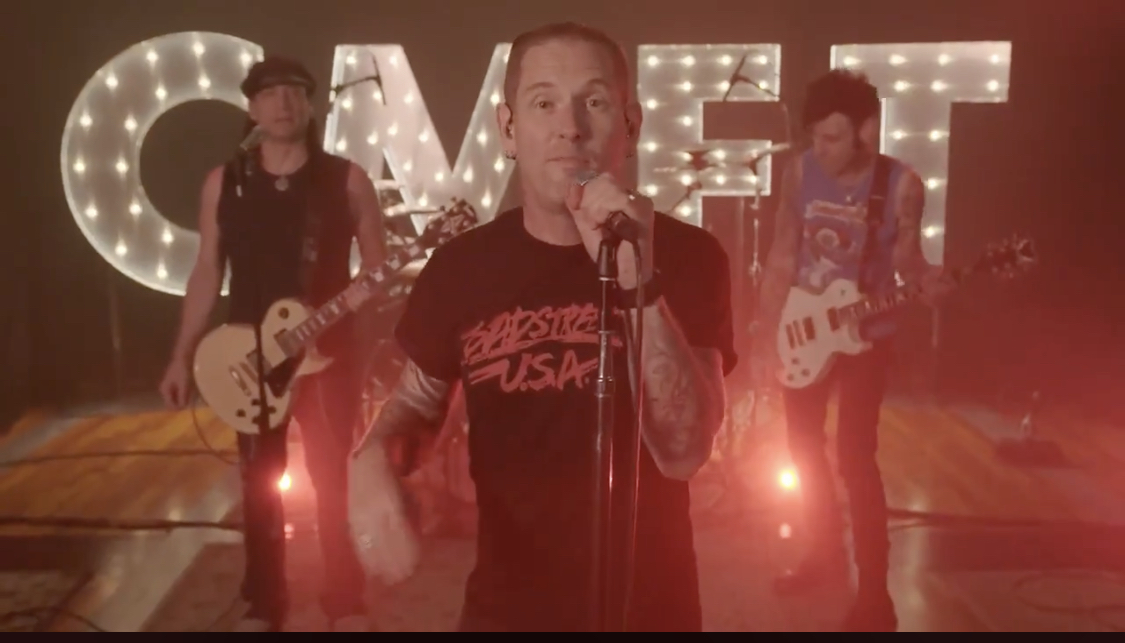 Corey Taylor rinde homenaje a Motörhead con su versión de “Ace of Spades”