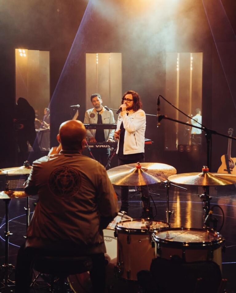 B2E218AF-880E-4DC1-BD64-B73BDF9724EF