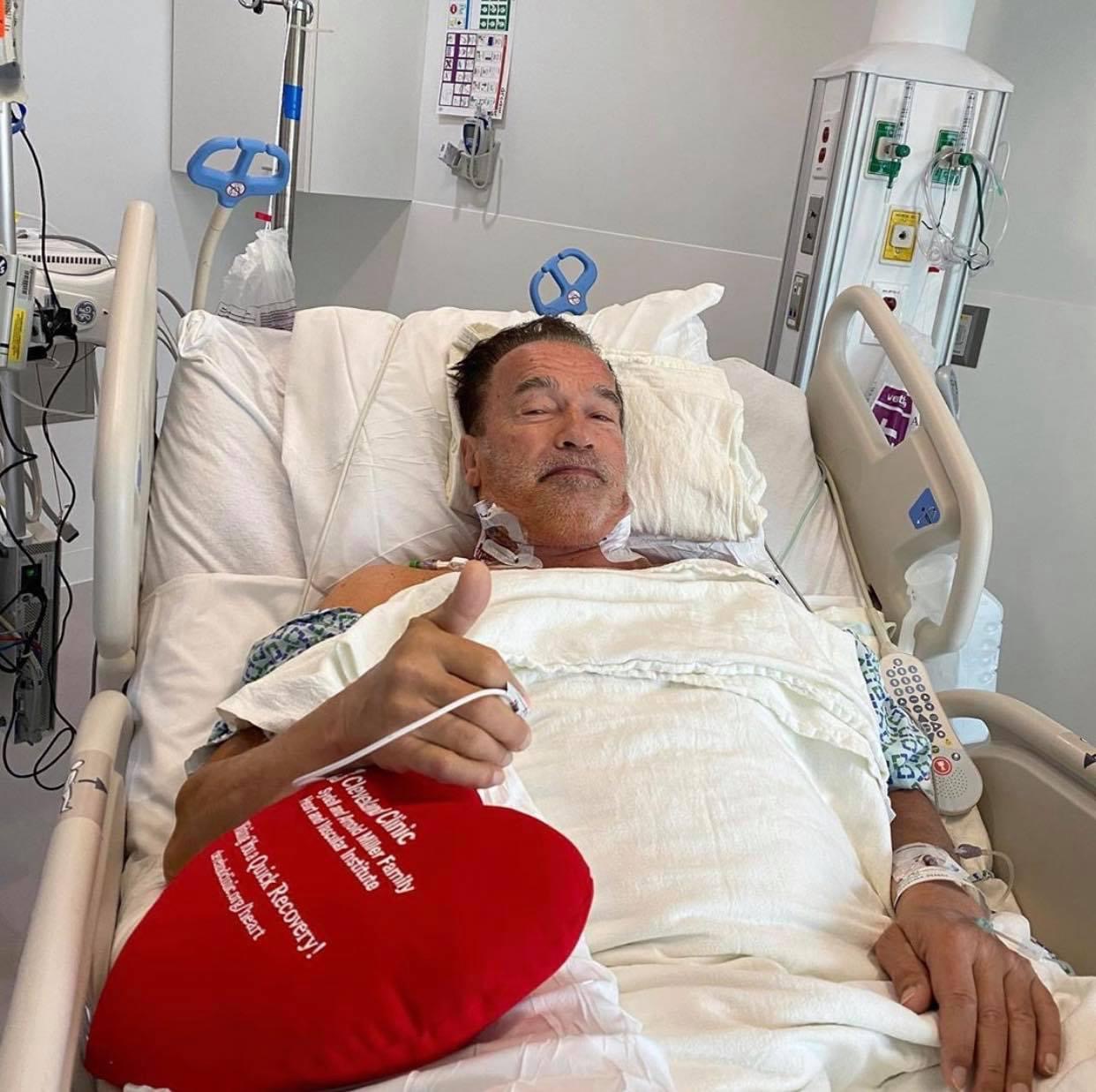 Arnold Schwarzenegger es operado