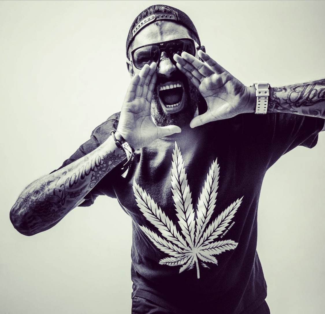 Dr. Shenka de 'Panteón Rococó' tiene covid-19