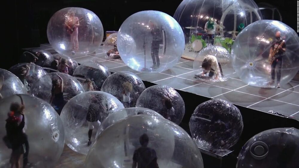 FlamingLips_BubbleConcert