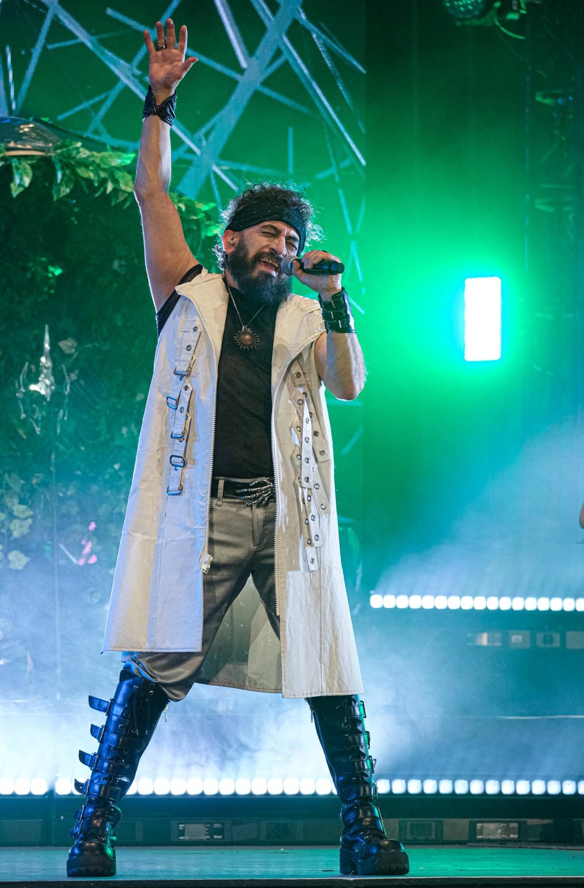 608E06AA-F71E-4ADC-AC64-234A95E00C35