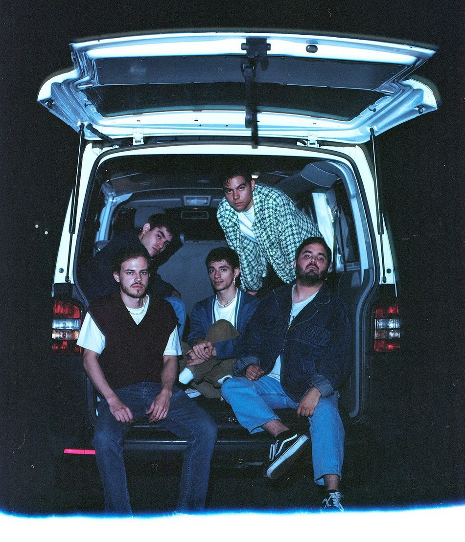 Shark Camp lanza su segundo sencillo quién eres tú