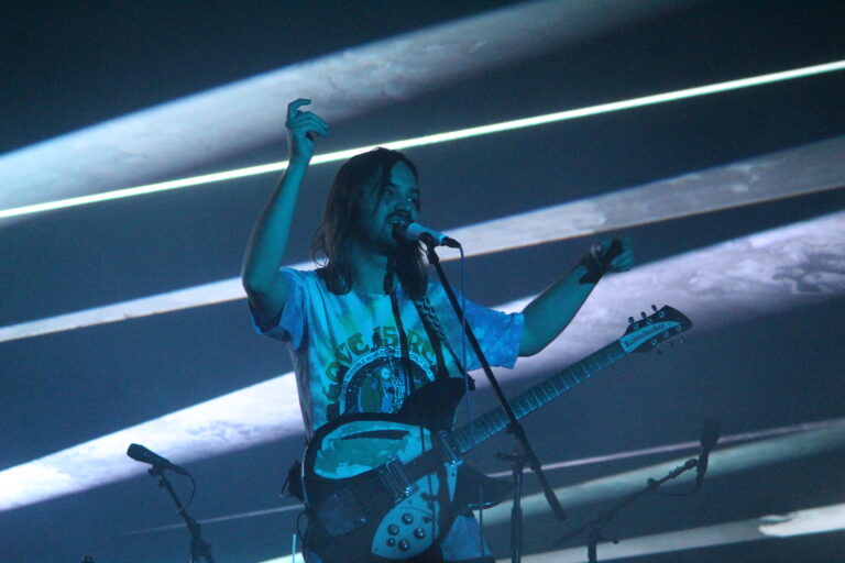tame Impala (126)