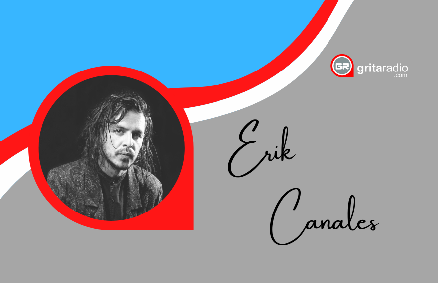 Erik Canales en la cabina de gritaradio