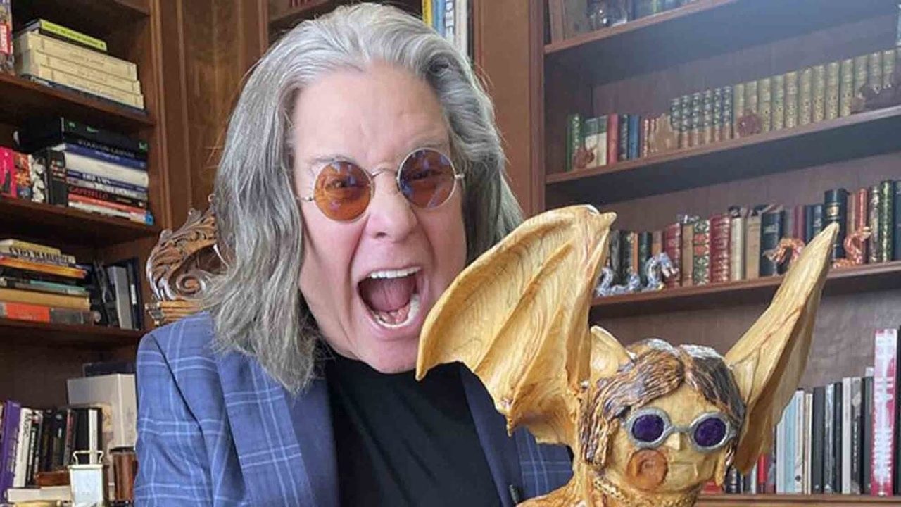 Ozzy-Osbourne-murcielago-nidos-mansion