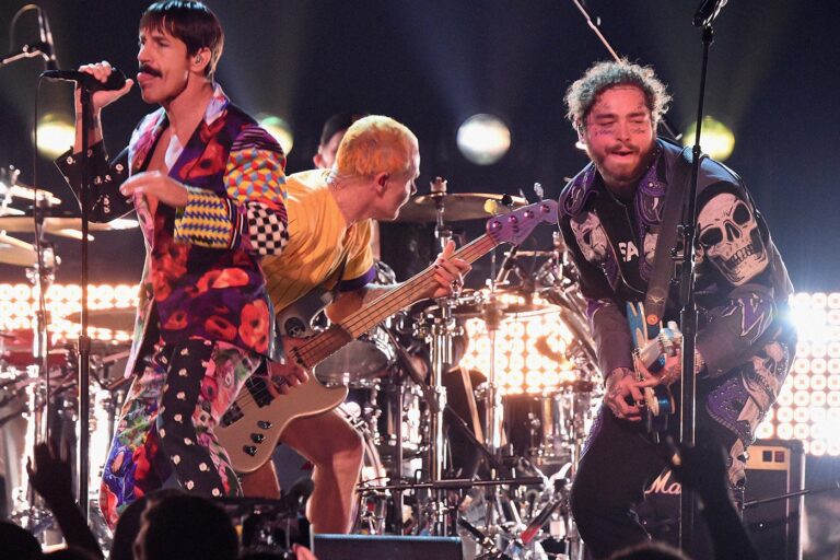 Post Malone se unirá a Red Hot Chili Peppers para 2023 Unlimited Love World Tour