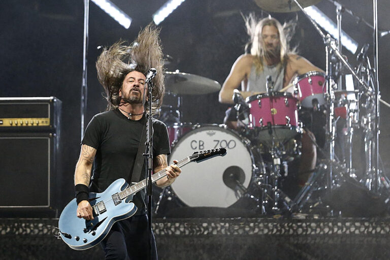 Dave Grohl dice'La policía lo hizo bien Foo Fighters no puede separarse