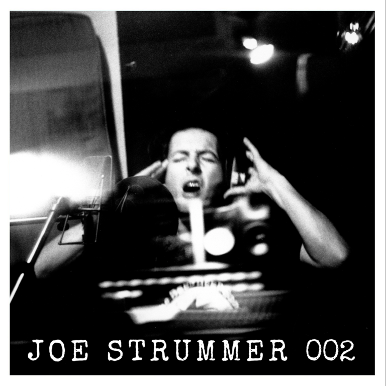 JOE STRUMMER 002