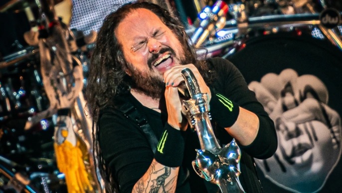 Jonathan Davis de Korn lanza la línea de productos para mascotas Freak on a Leash