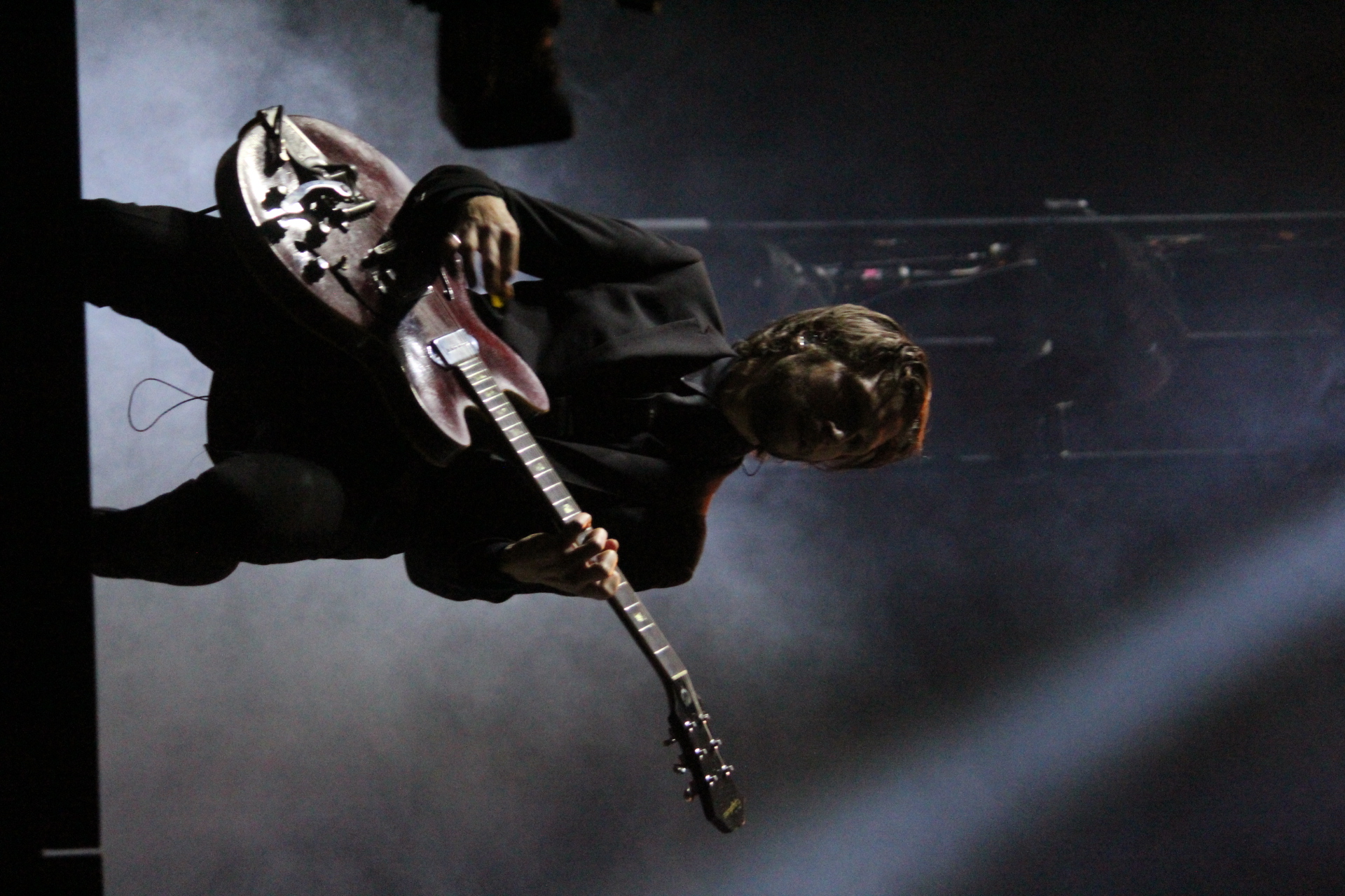 INTERPOL THE WORLD IS A VAMPIRE (15)