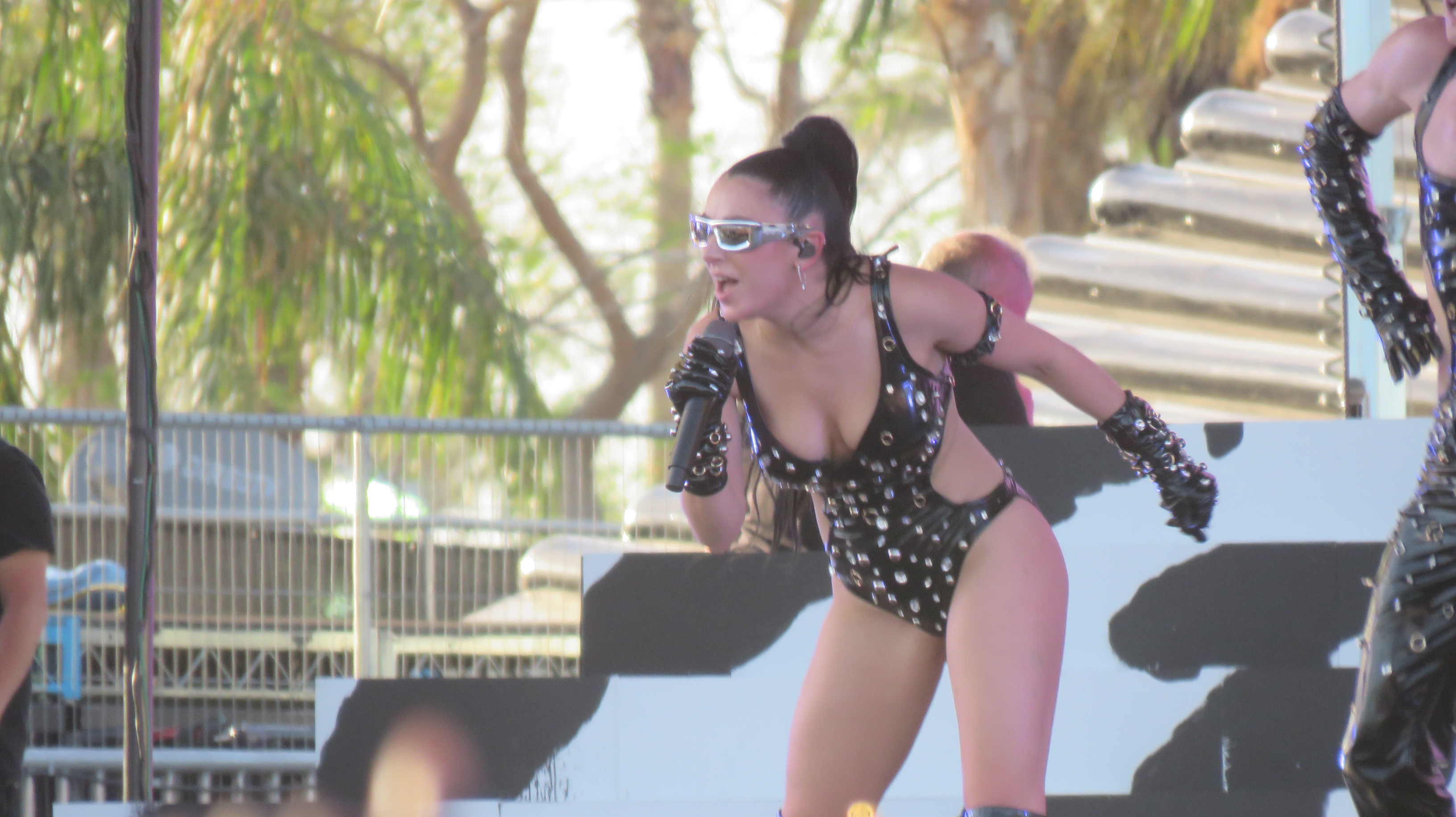 Charli XCX en Coachella 2023 (39)