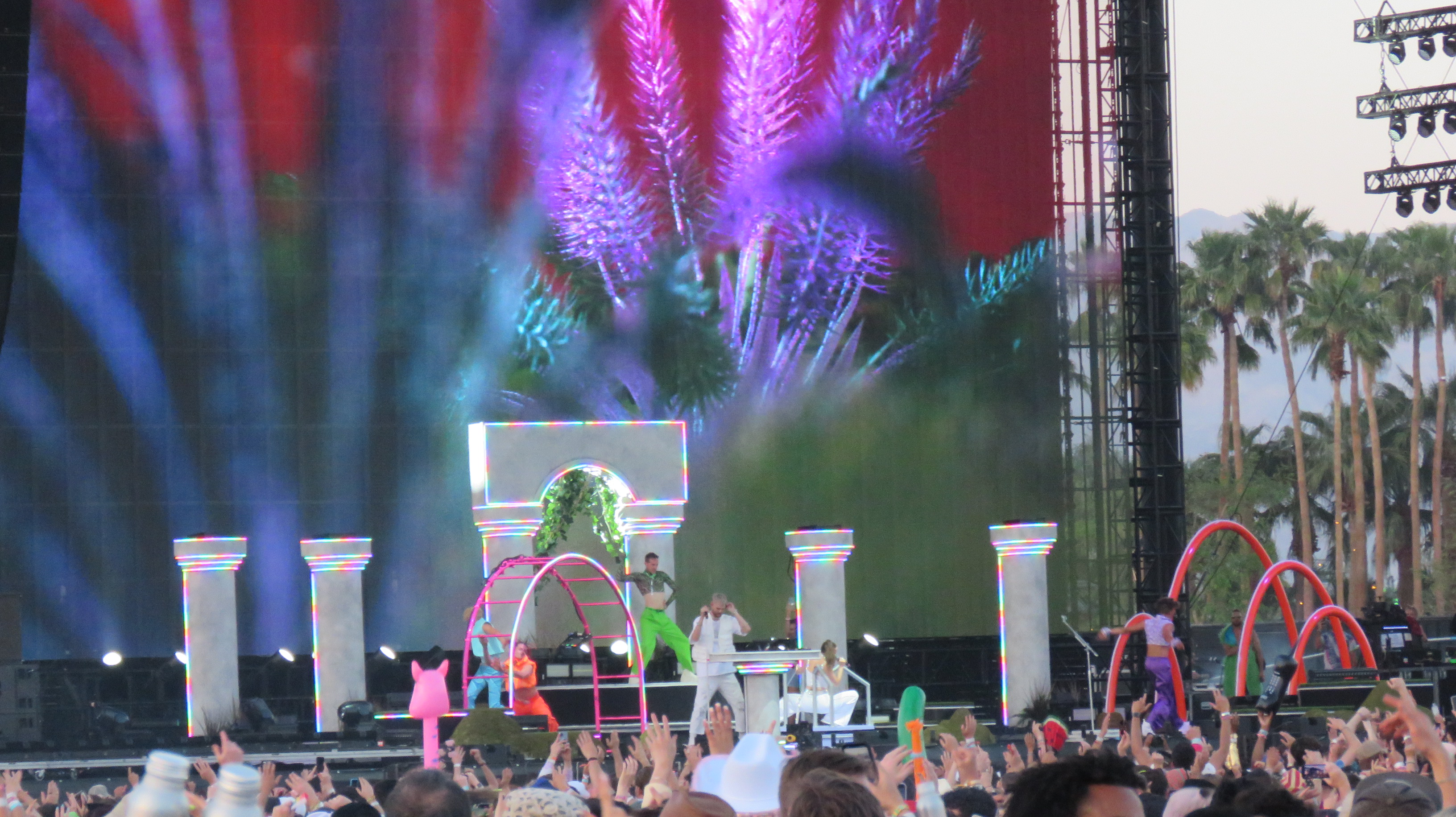 Sofi Tukker en Coachella 2023 (13)