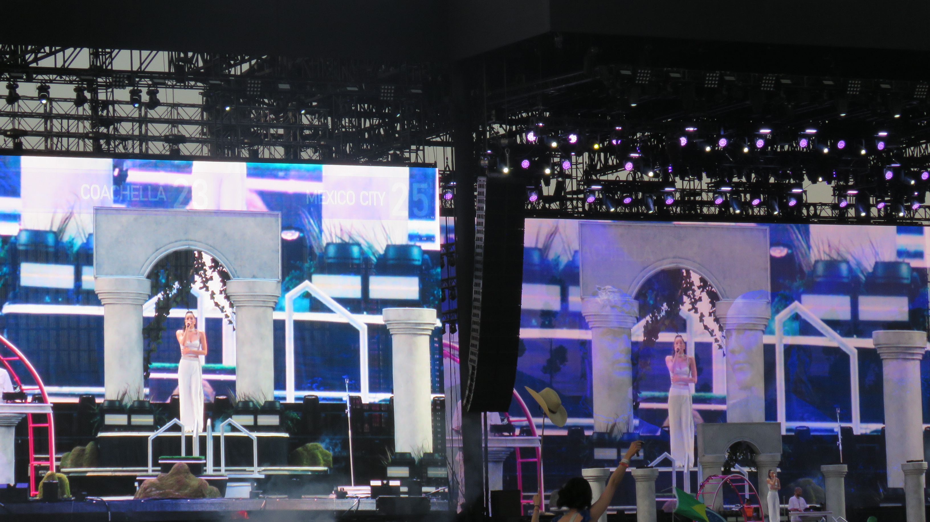 Sofi Tukker en Coachella 2023 (31)