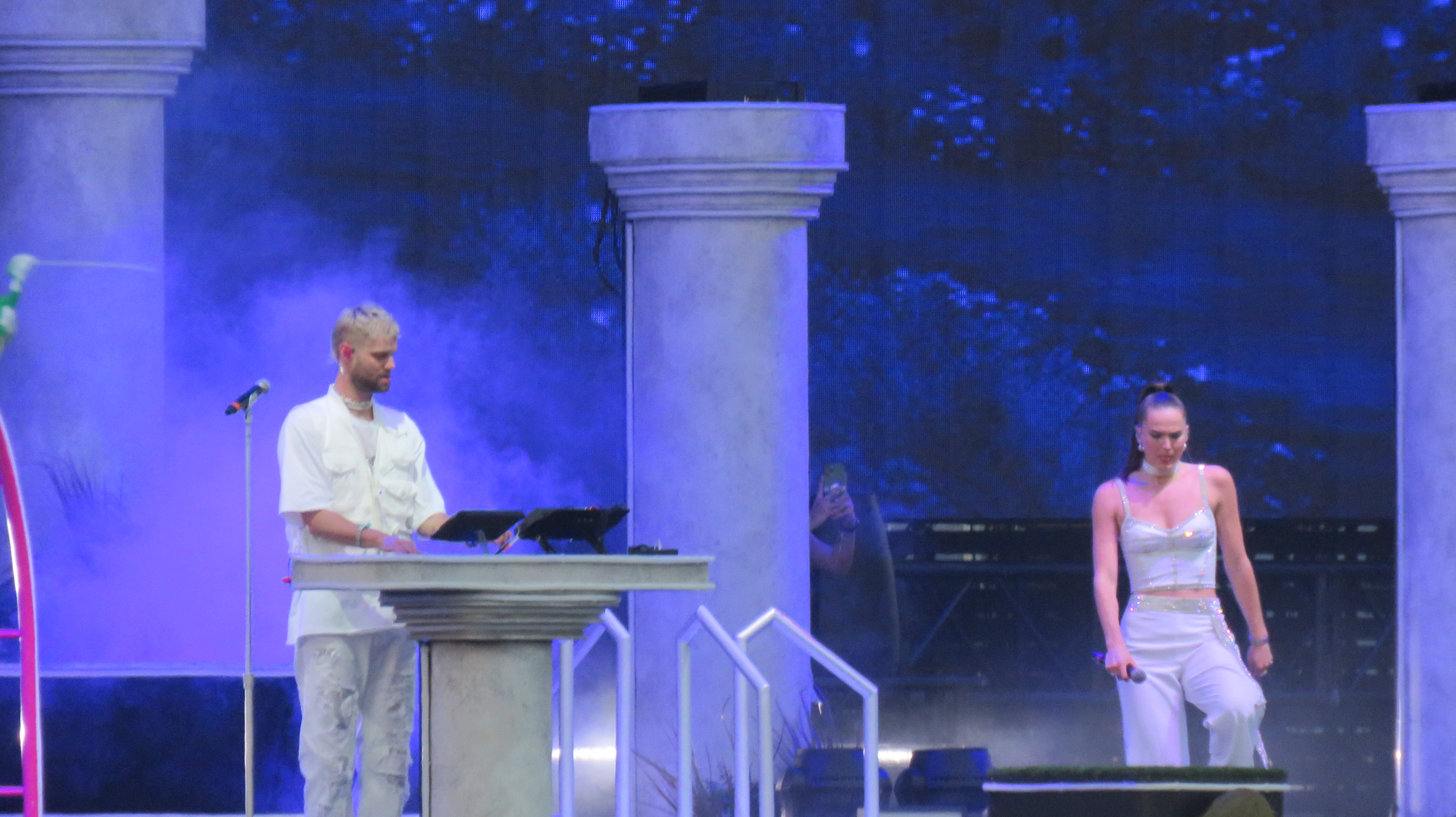 Sofi Tukker en Coachella 2023 (36)