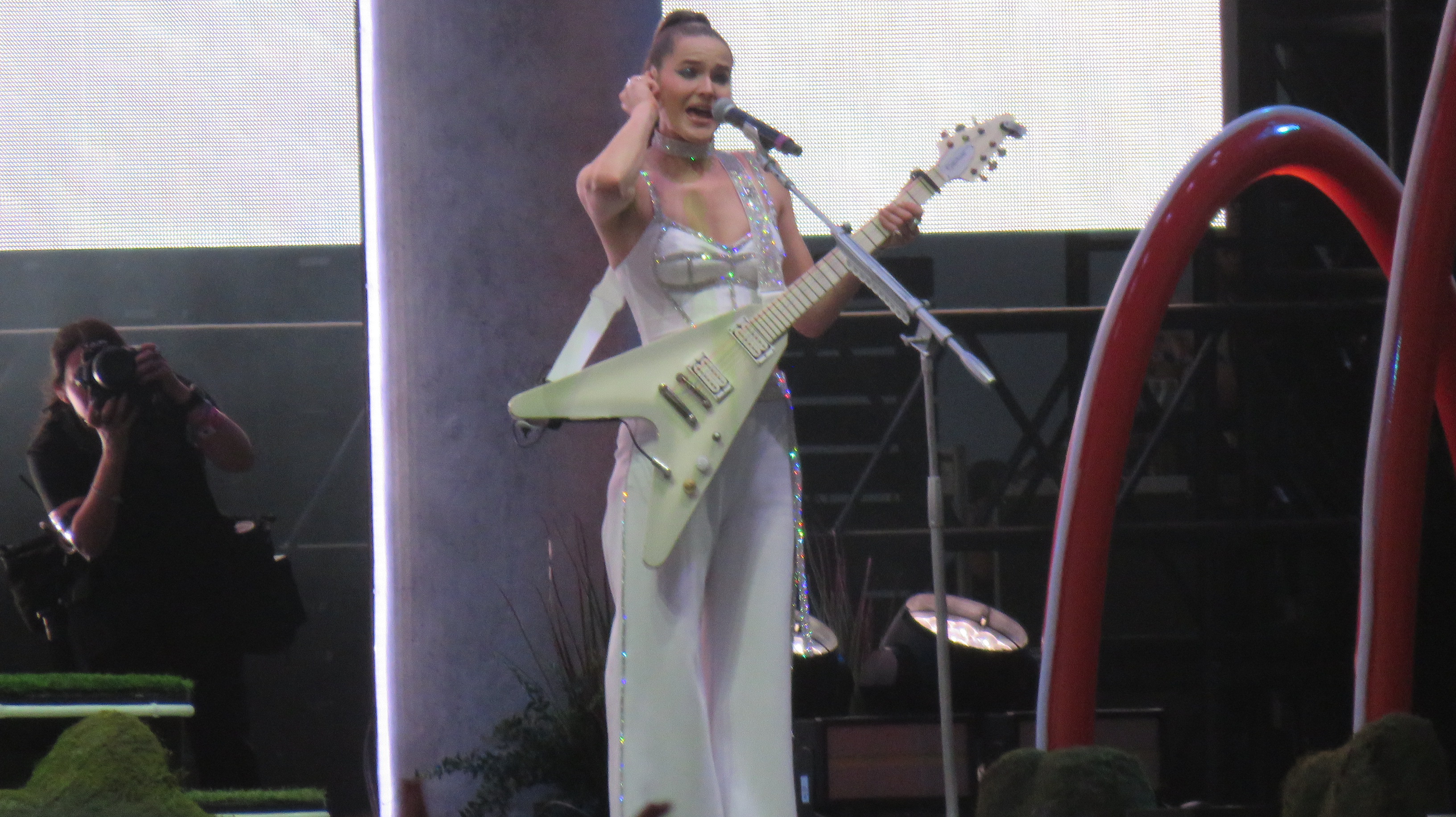 Sofi Tukker en Coachella 2023 (53)