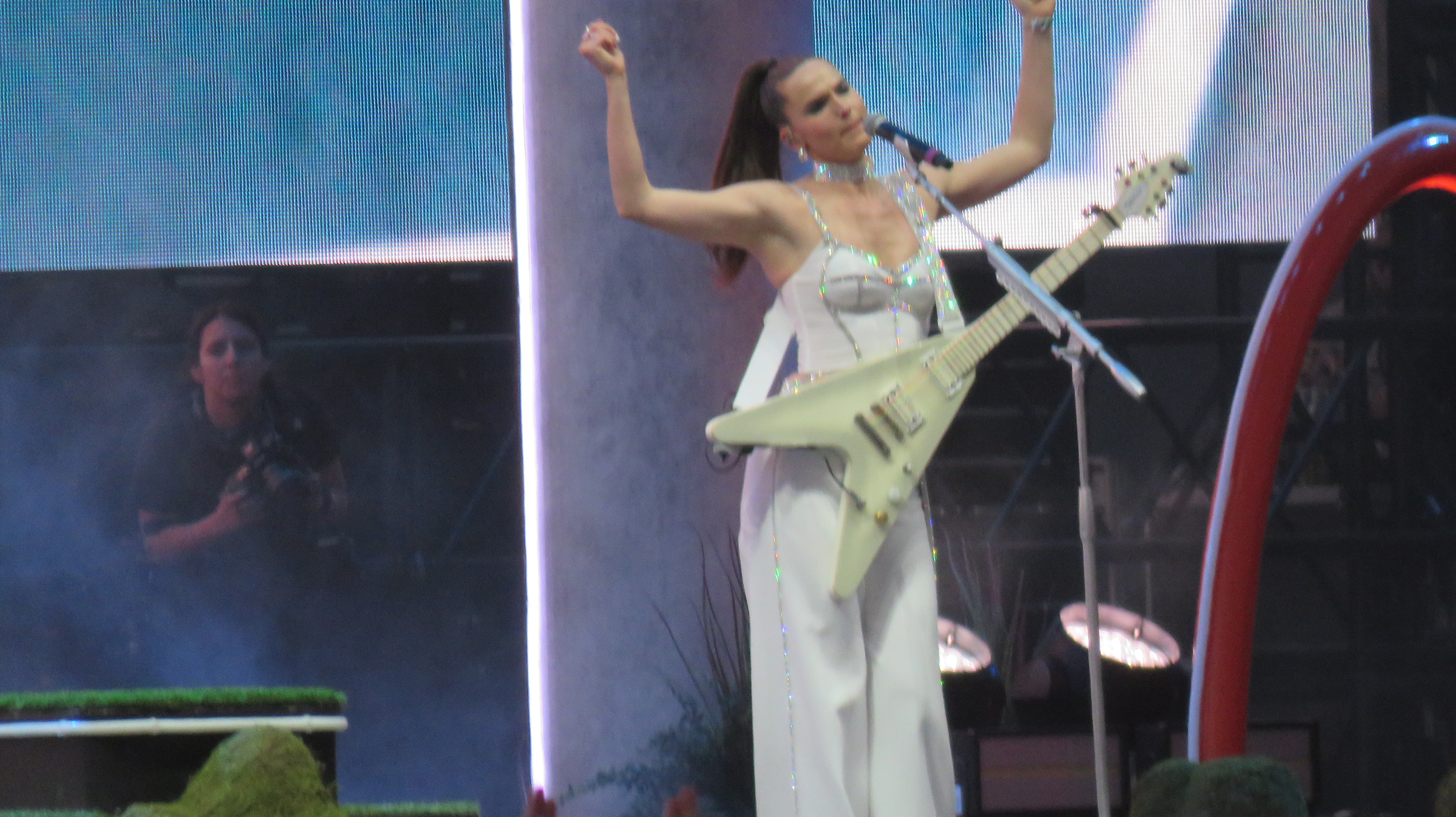 Sofi Tukker en Coachella 2023 (56)