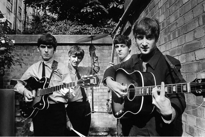 letra que tenía Yesterday antes de ser grabada por The Beatles