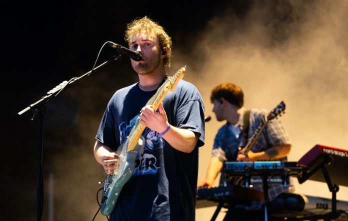 SamFender-TRNSMT-Festival-696x442